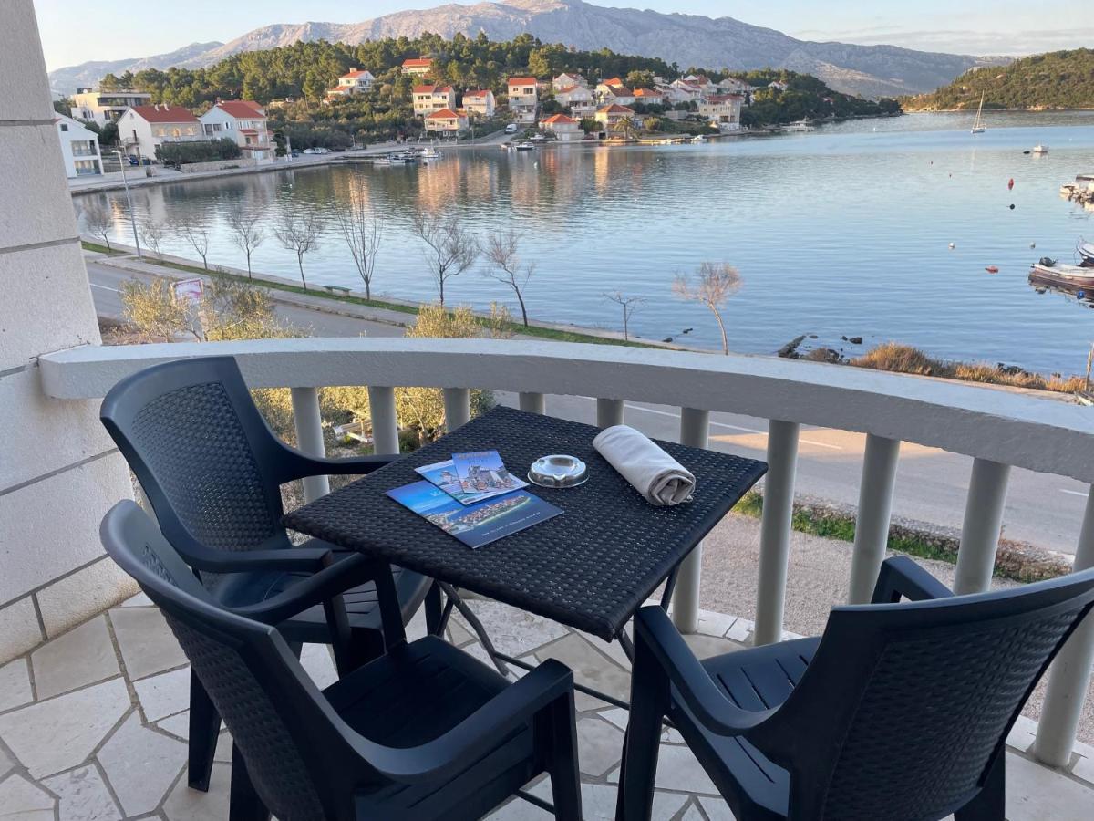 Apartments Ana By The Sea Лумбарда Екстер'єр фото