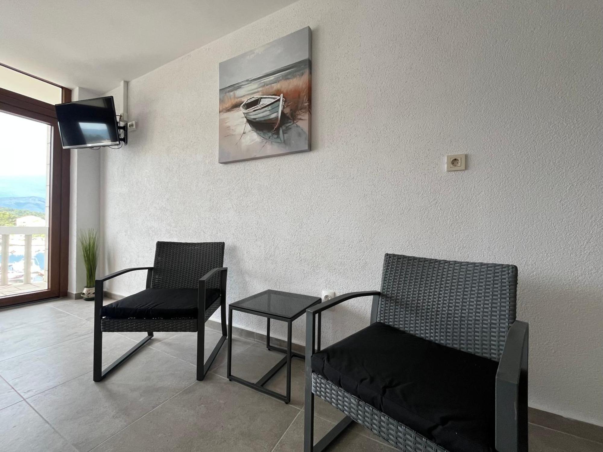 Apartments Ana By The Sea Лумбарда Екстер'єр фото